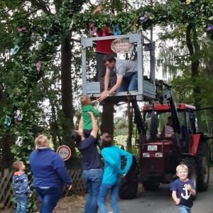 sv hdb 2019 kinderkoenig ehrenpforte schmuecken 20191006 012